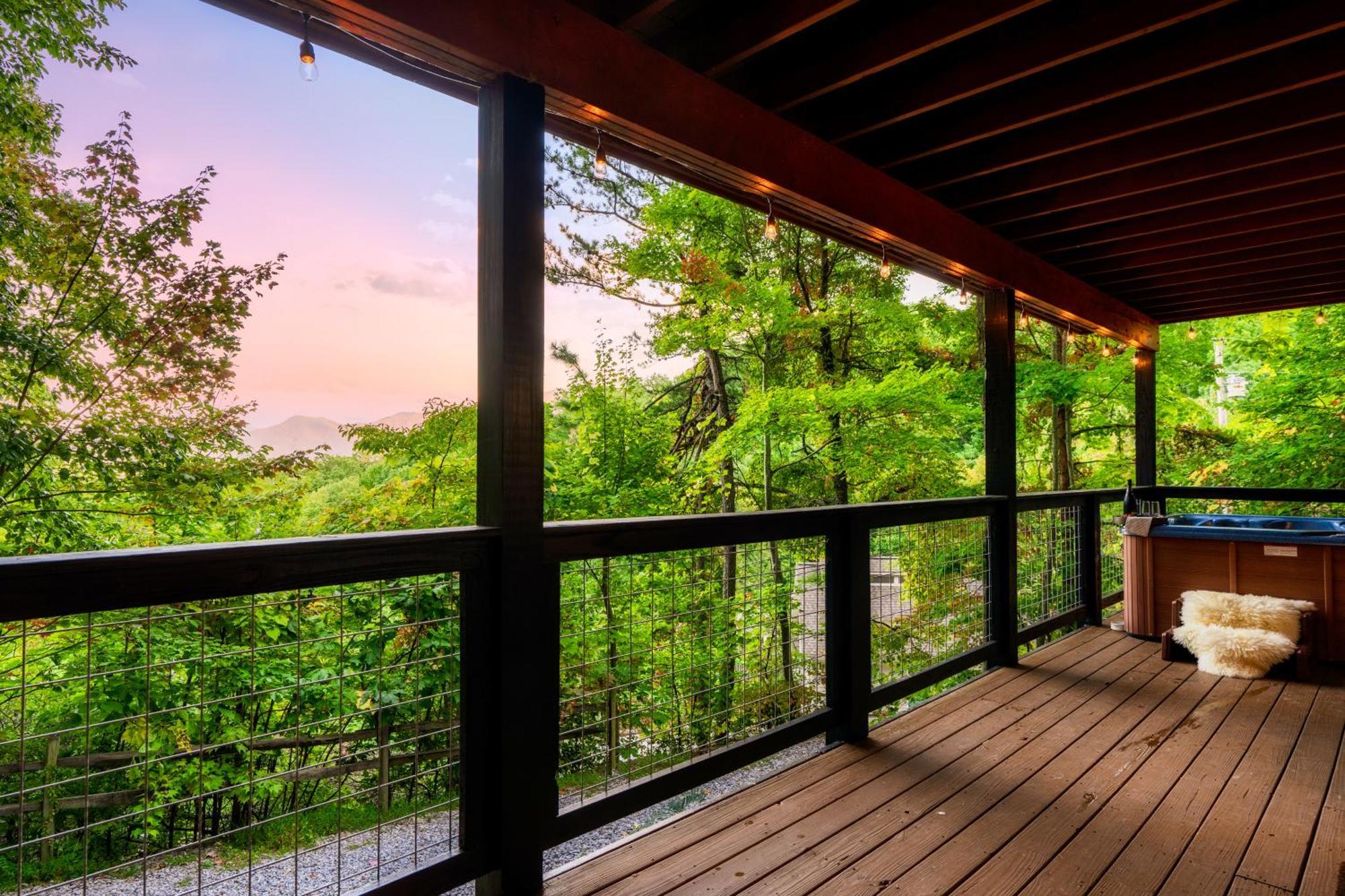 Woodhaven - Private - 3 Suites - Gorgeous Views - 3 Pools - Gamerm - Hottub - Lots Of Bears 蓋特林堡 外观 照片